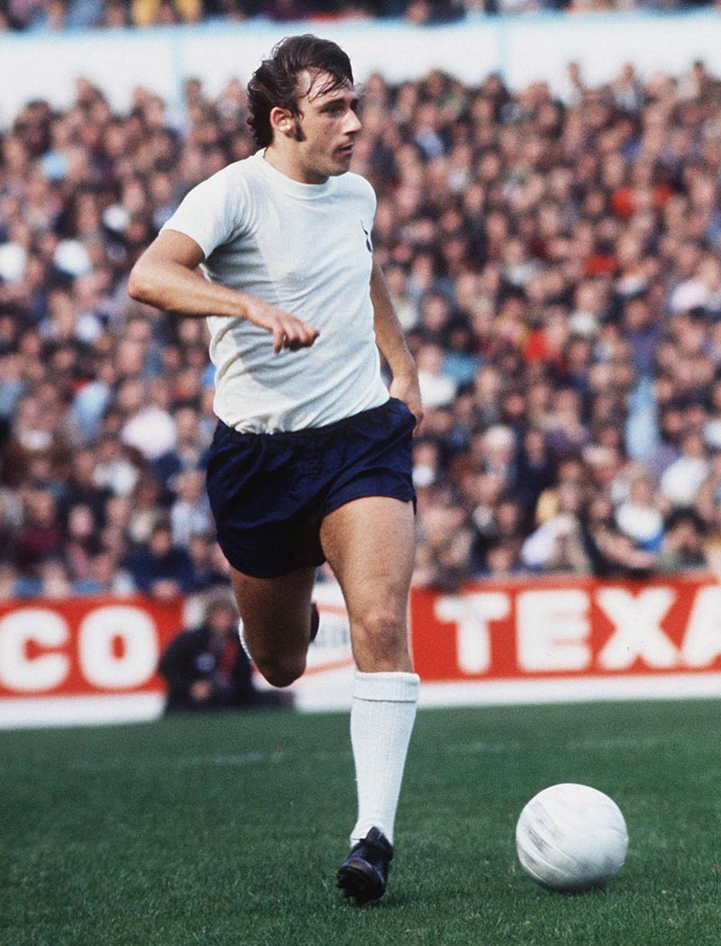 Ray on the ball against Sheffield United in 1973...