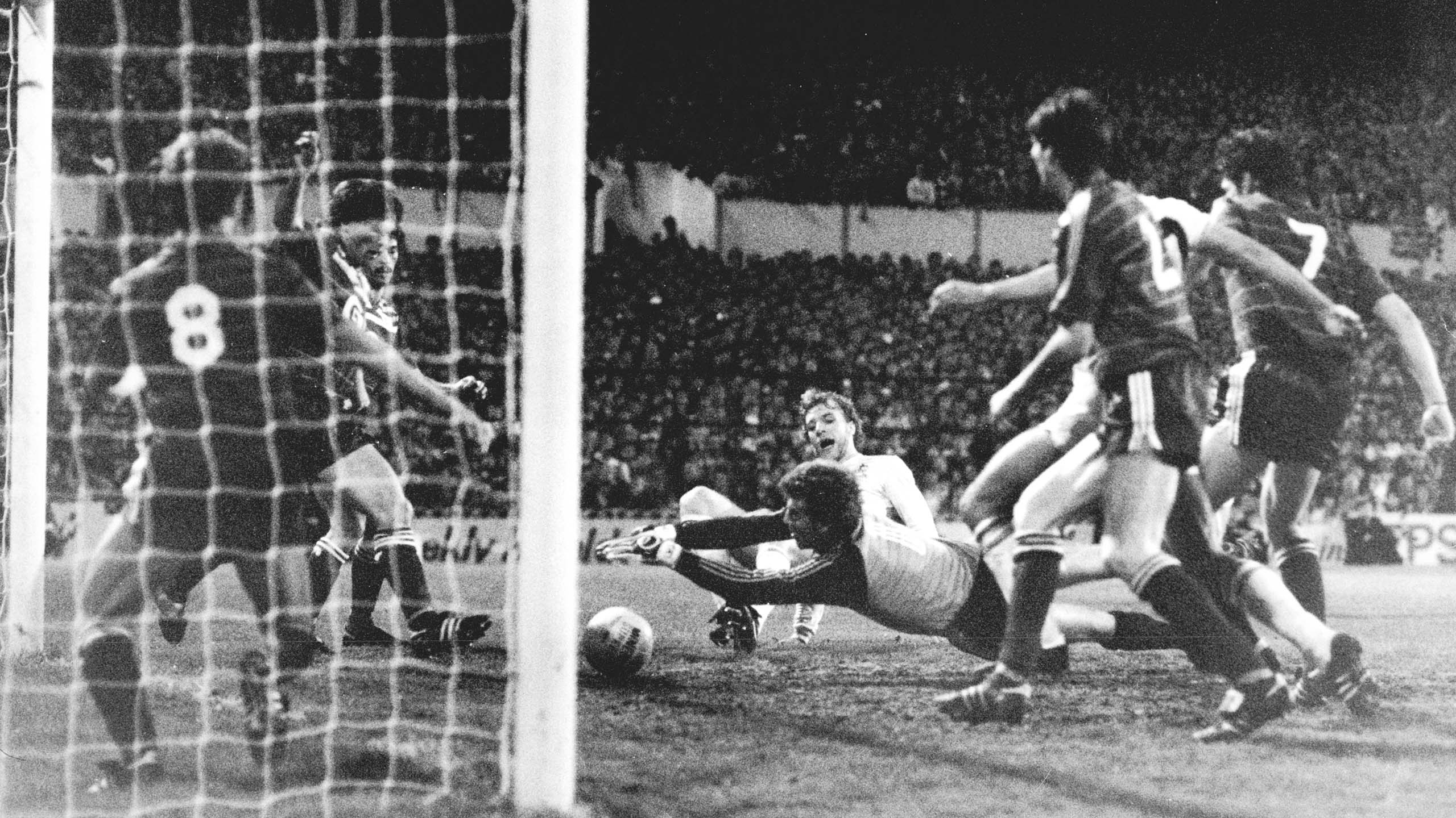 Steve in action in the 1984 UEFA Cup Final, second leg against Anderlecht at the Lane...